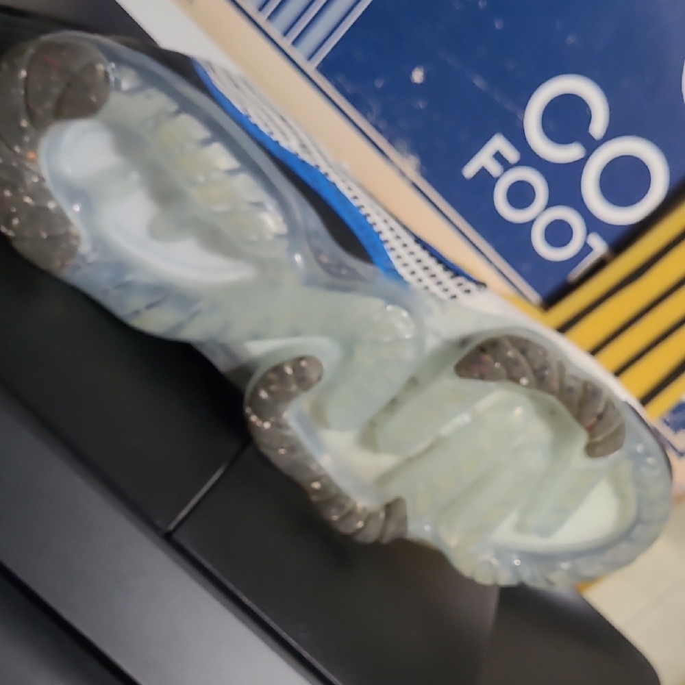 Nike Vapor Max White and Blue Mens Mesh Sneakers - Picture 3 of 5
